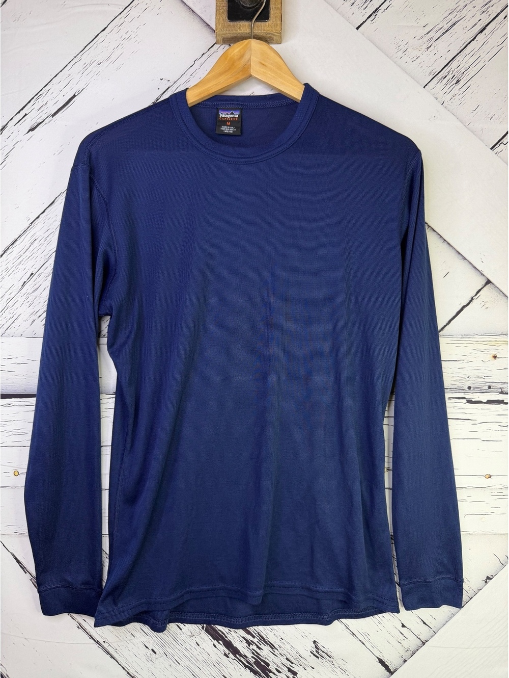 Patagonia Capilene Long-Sleeve Base Layer Retro Hike Shirt Navy Men’s Medium